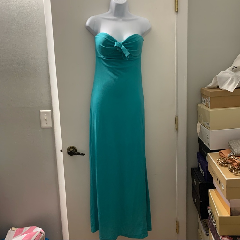 NEW Miss Holly Strapless Dress